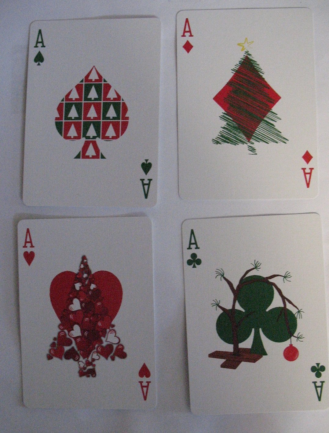 1 deck Bicycle 245 Green Deck Red Santa Maiden Back Playing Cards Christmas Tree 