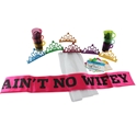 TMD Holdings Aint No Wifey Party Kit, Pink 